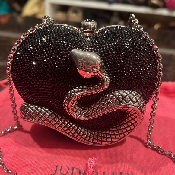 RARE Judith Leiber Heart & Snake Miniaudiere - Picture 2 of 12
